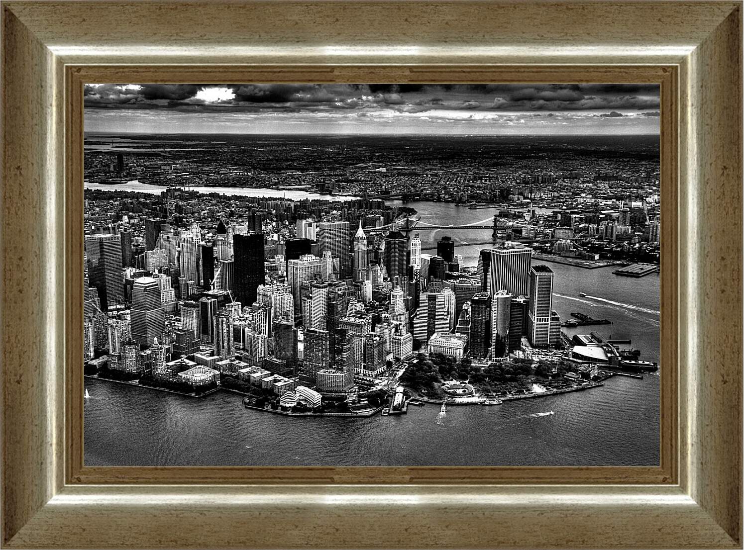 Картина в раме - Нью-Йорк. Черно-белое фото.