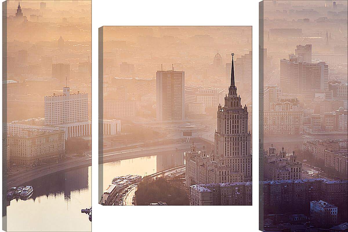 Модульная картина - Москва в летнем тумане