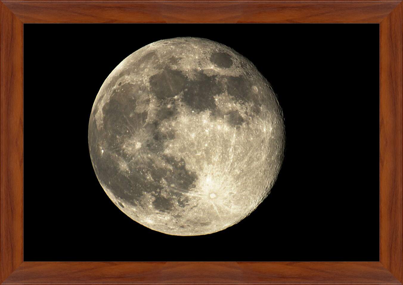 Картина в раме - Луна