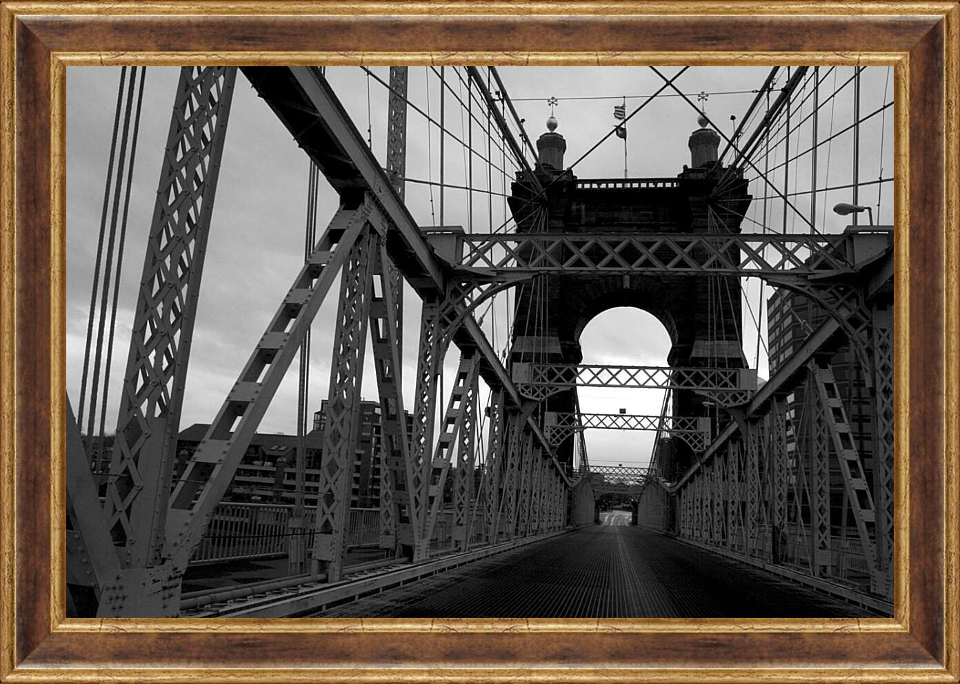 Картина в раме - Мост