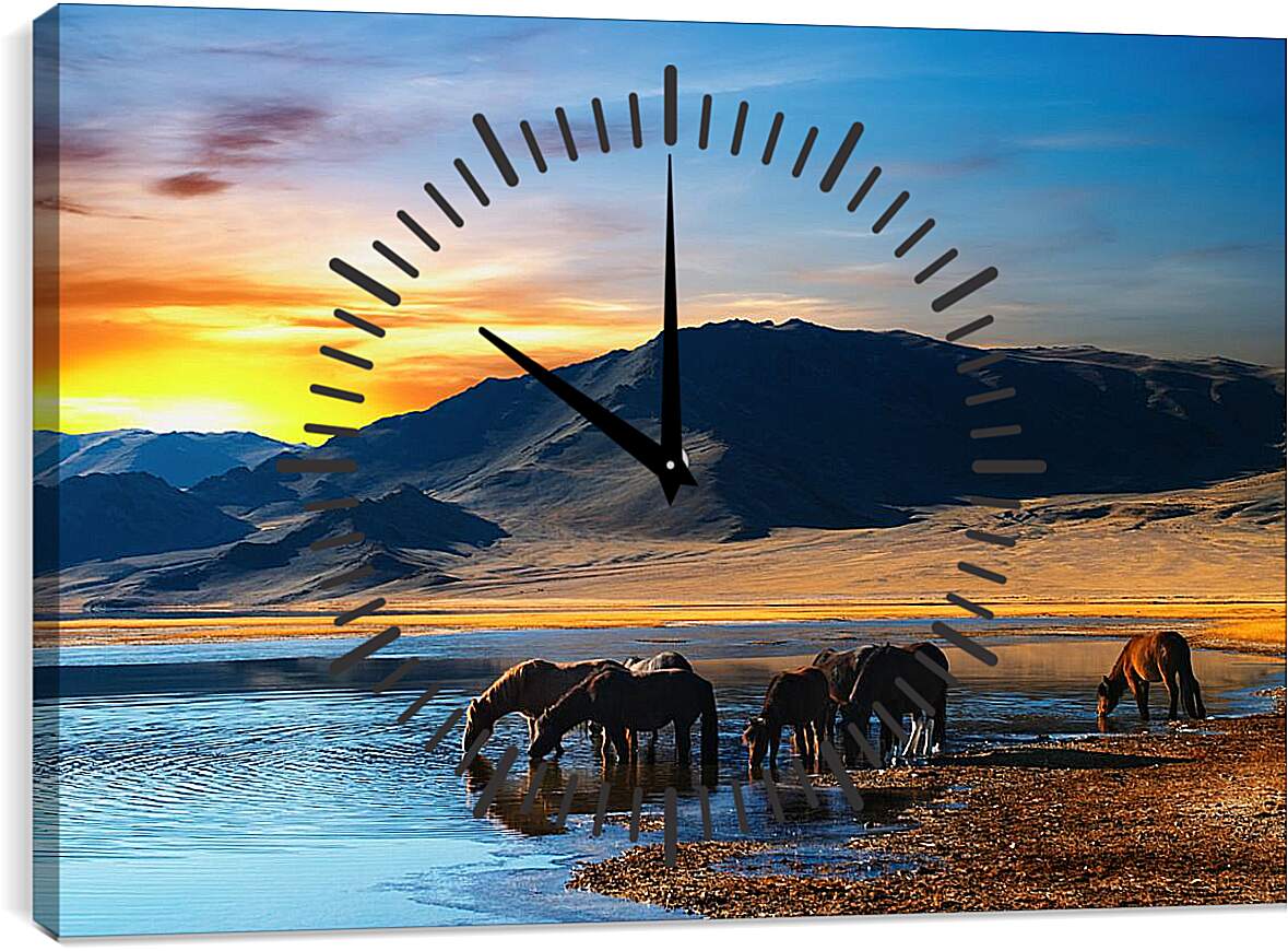 Часы картина - Кони на водопое