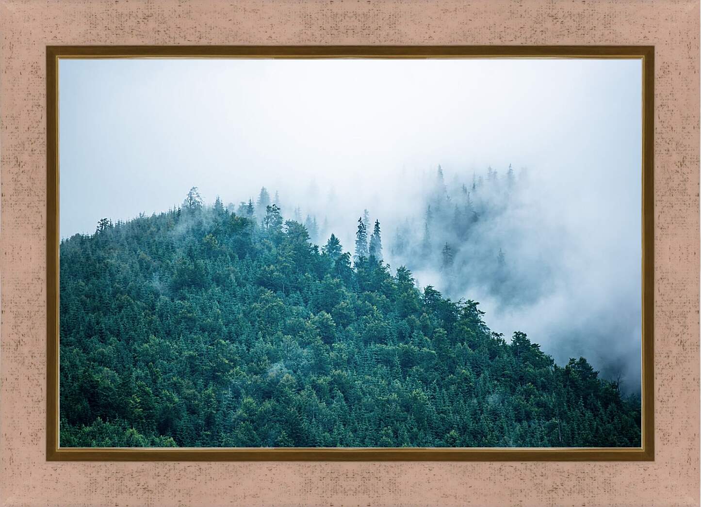 Картина в раме - Туман в горах