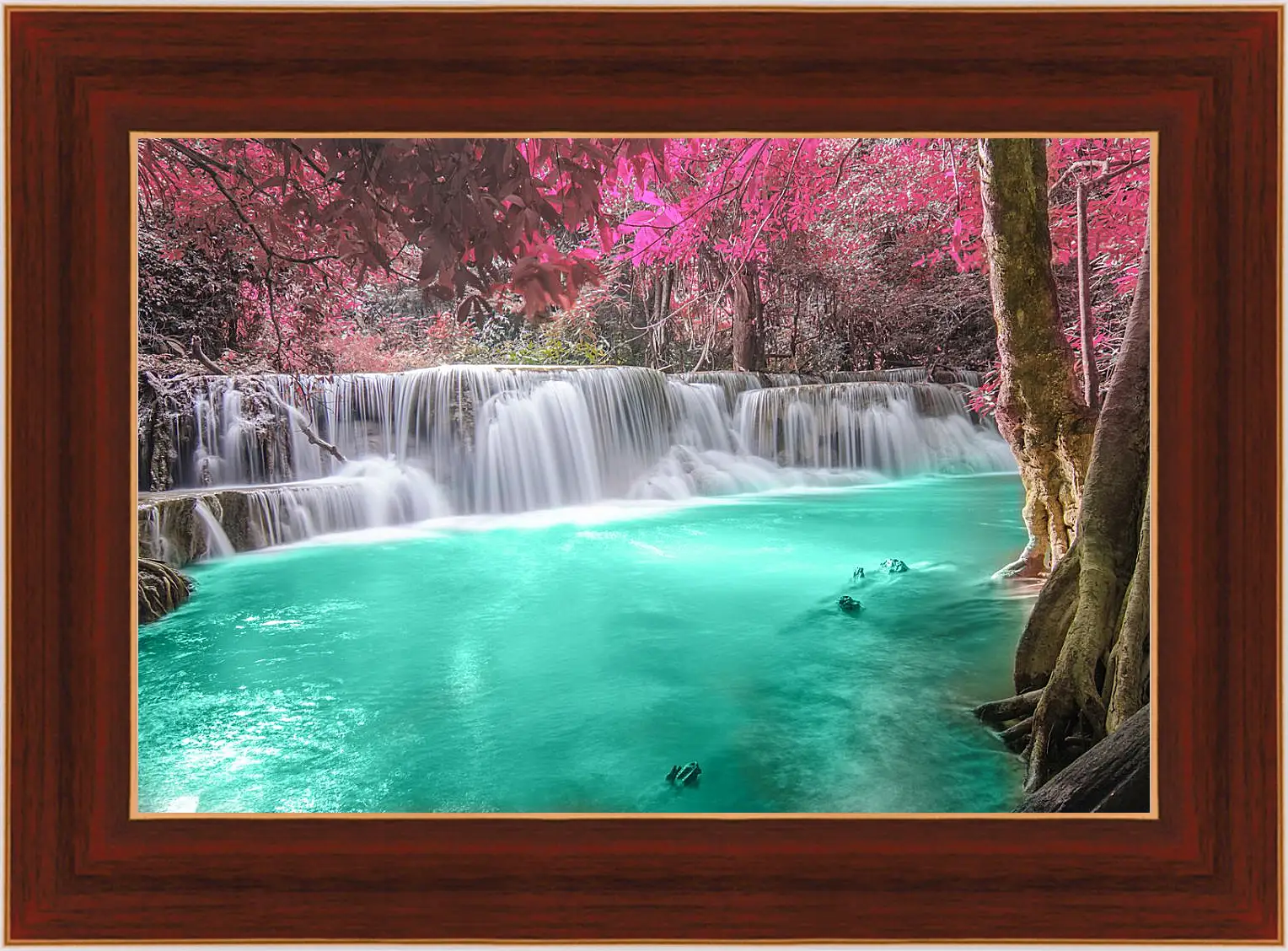 Картина в раме - Водопады