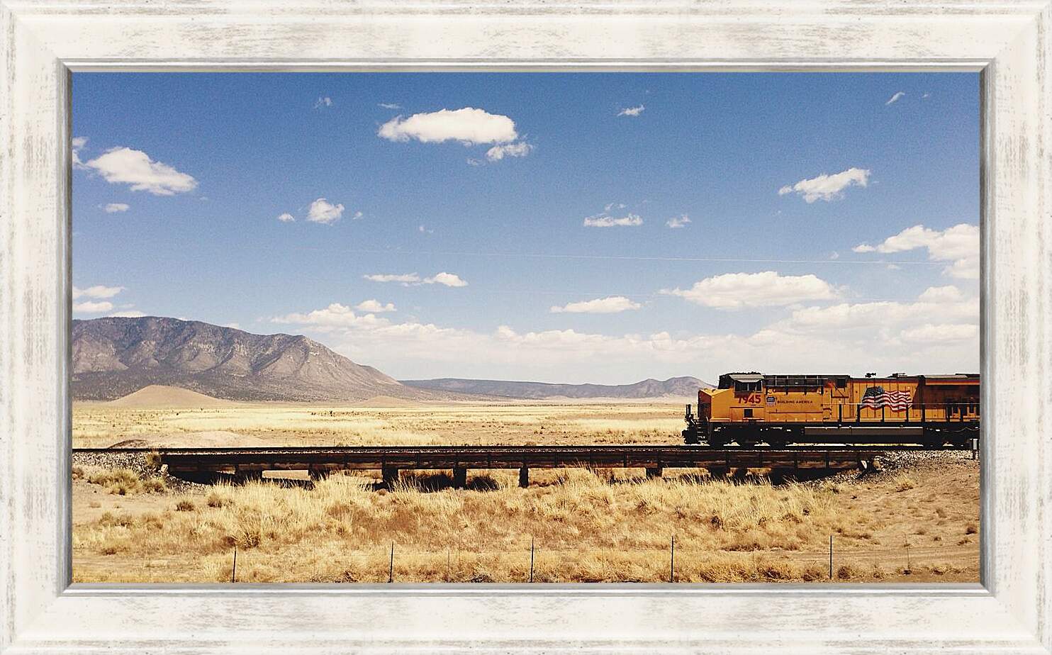 Картина в раме - Американский поезд в прерии