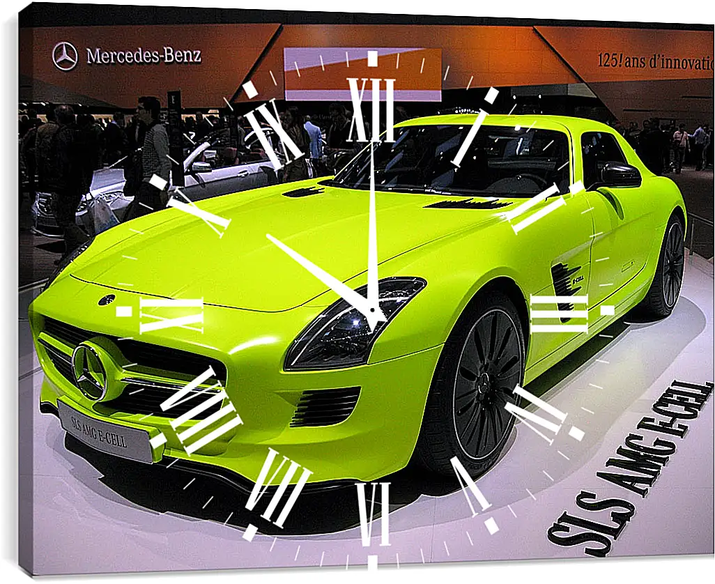 Часы картина - Зеленый Mercedes SLS AMG (Мерседес чайка)