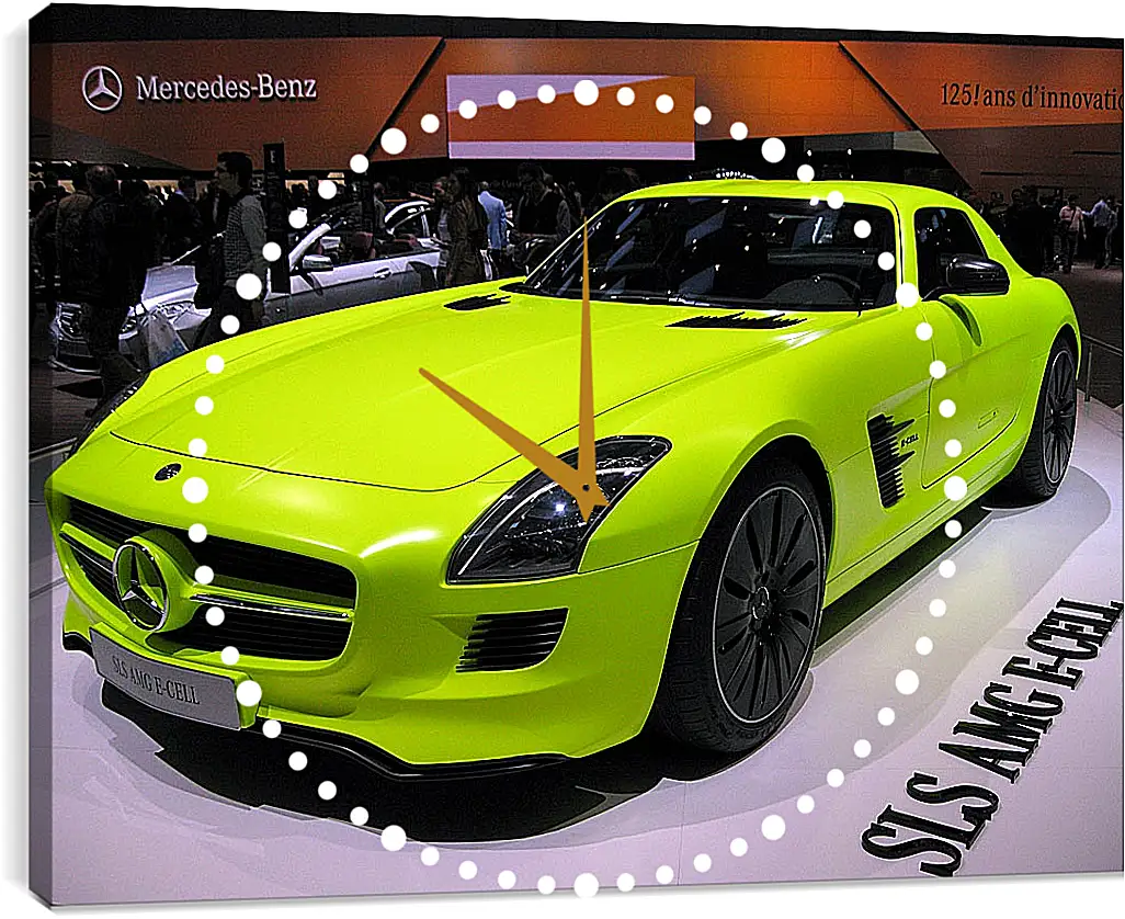 Часы картина - Зеленый Mercedes SLS AMG (Мерседес чайка)