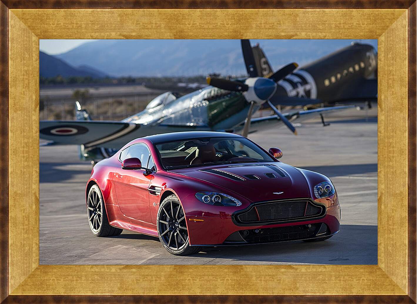Картина в раме - Aston Martin и самолет