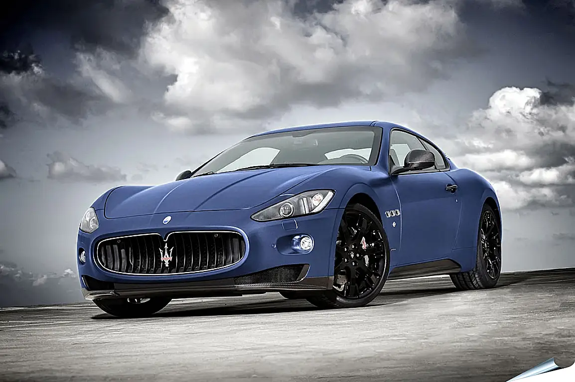 Maserati Quattroporte РіРѕР»СѓР±РѕР№