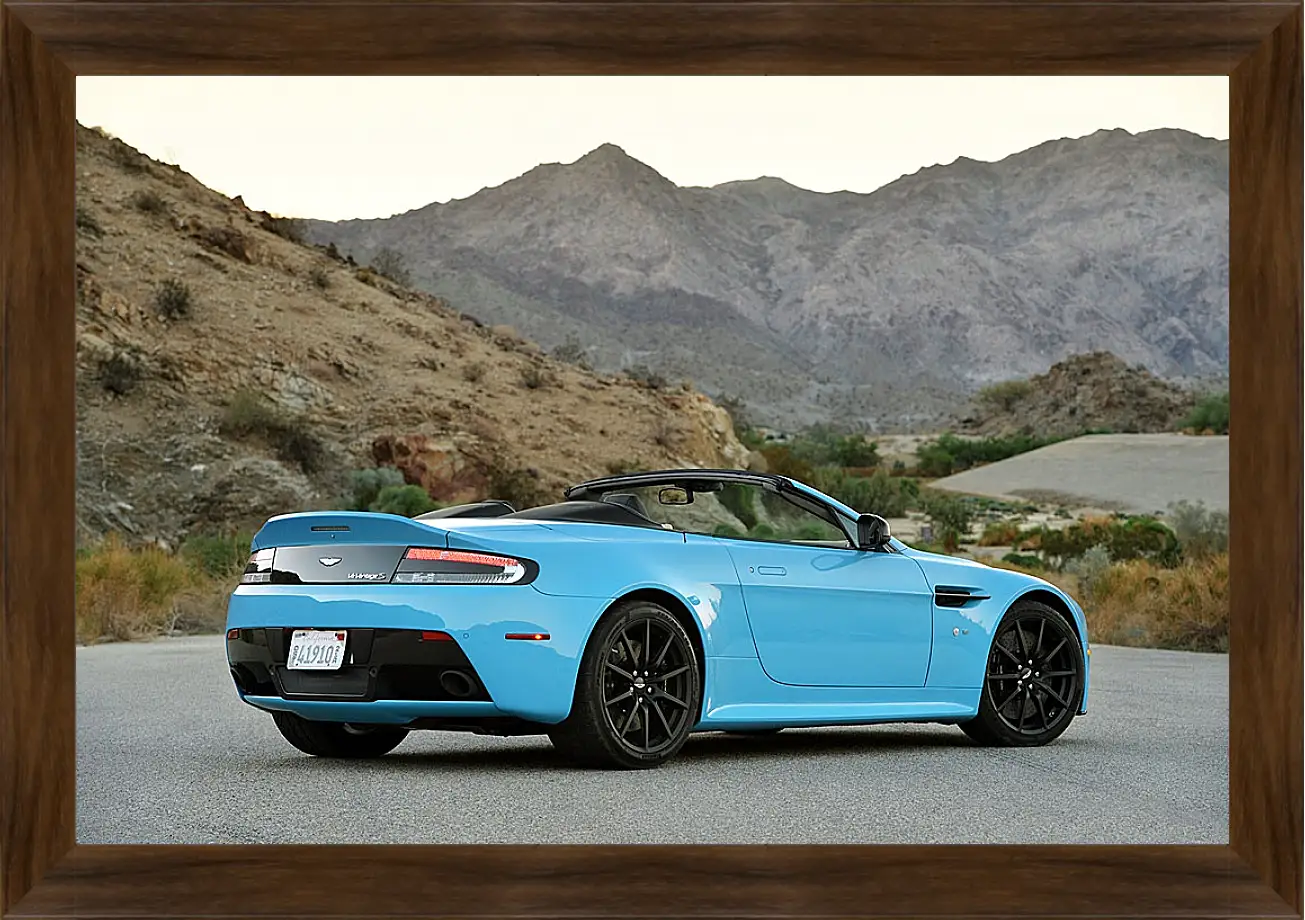 Картина в раме - Aston Martin