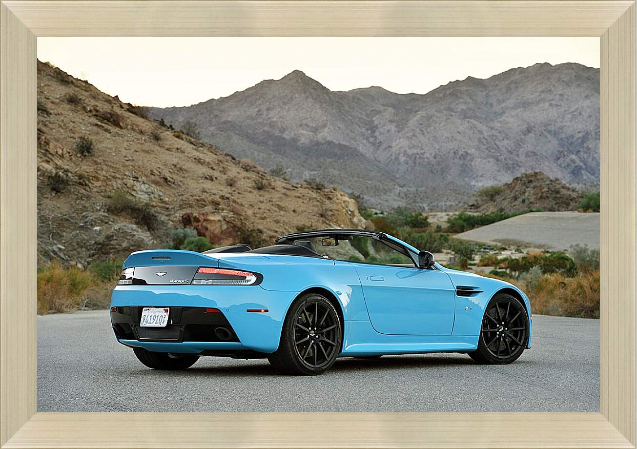 Картина в раме - Aston Martin