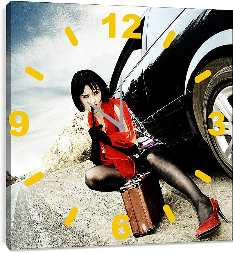 Часы картина - Девушка с чемоданчиком