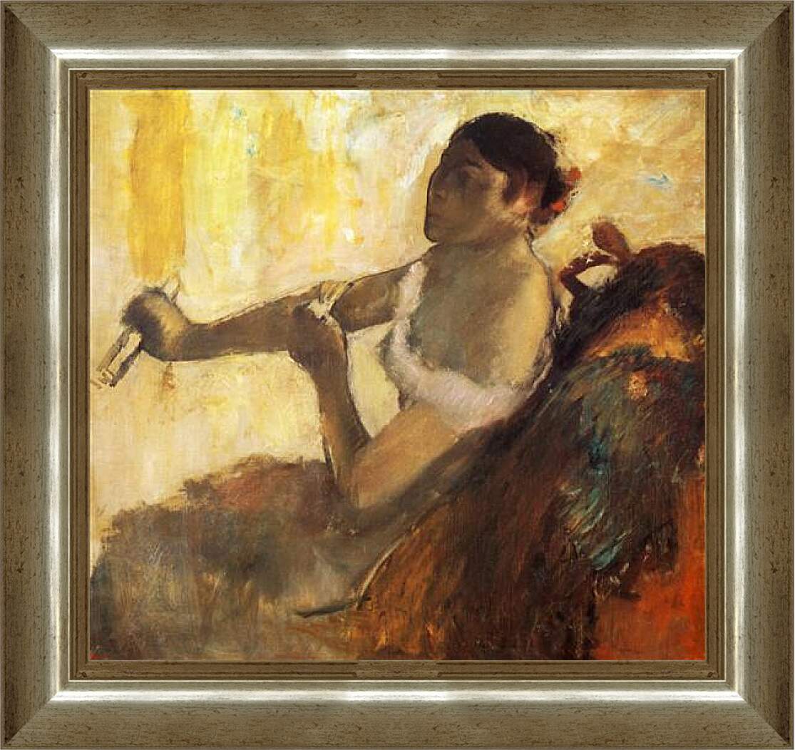 Картина в раме - Femme assise tirant son gant, jeune femme assise mettant ses gants. Эдгар Дега