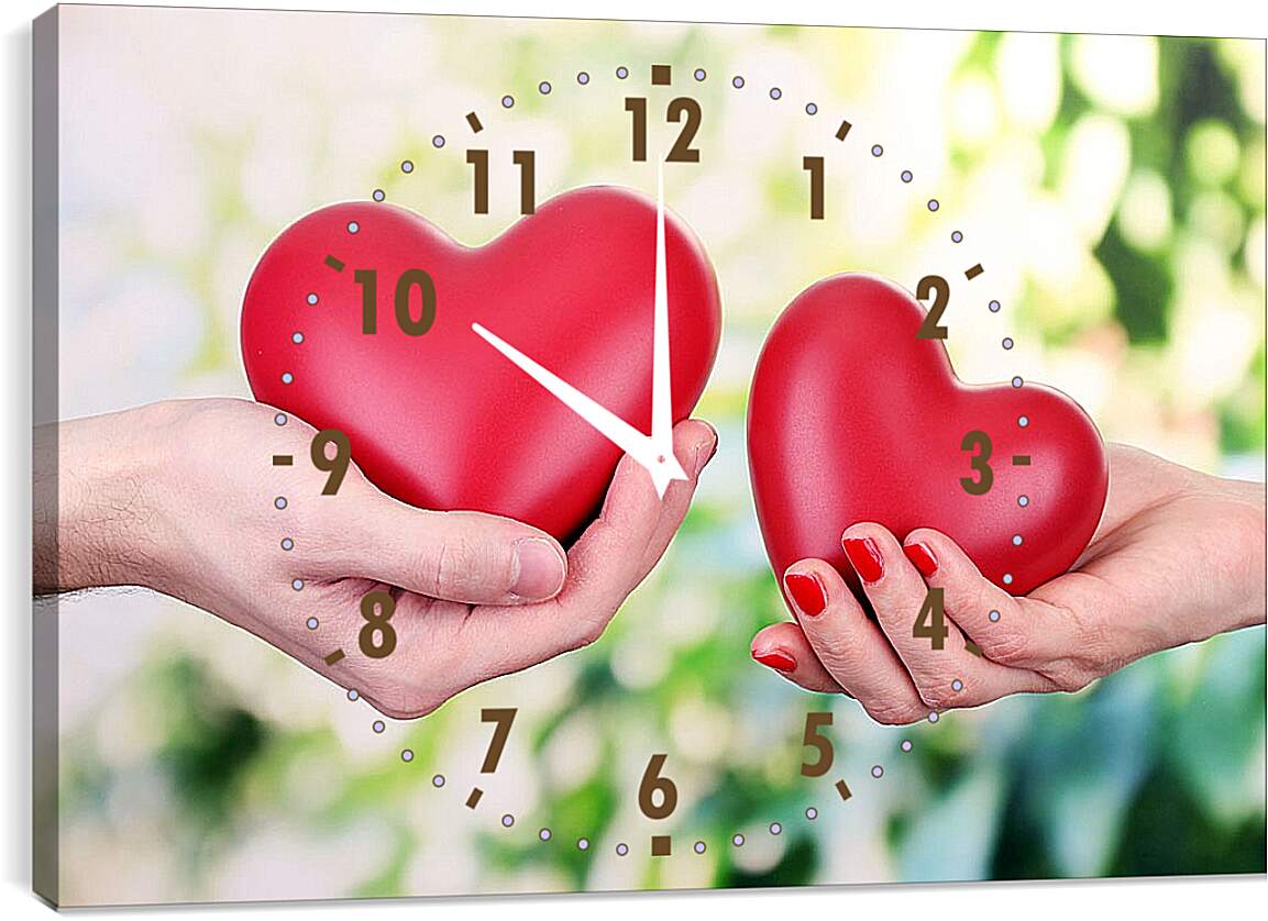 Часы картина - Два сердца в руках