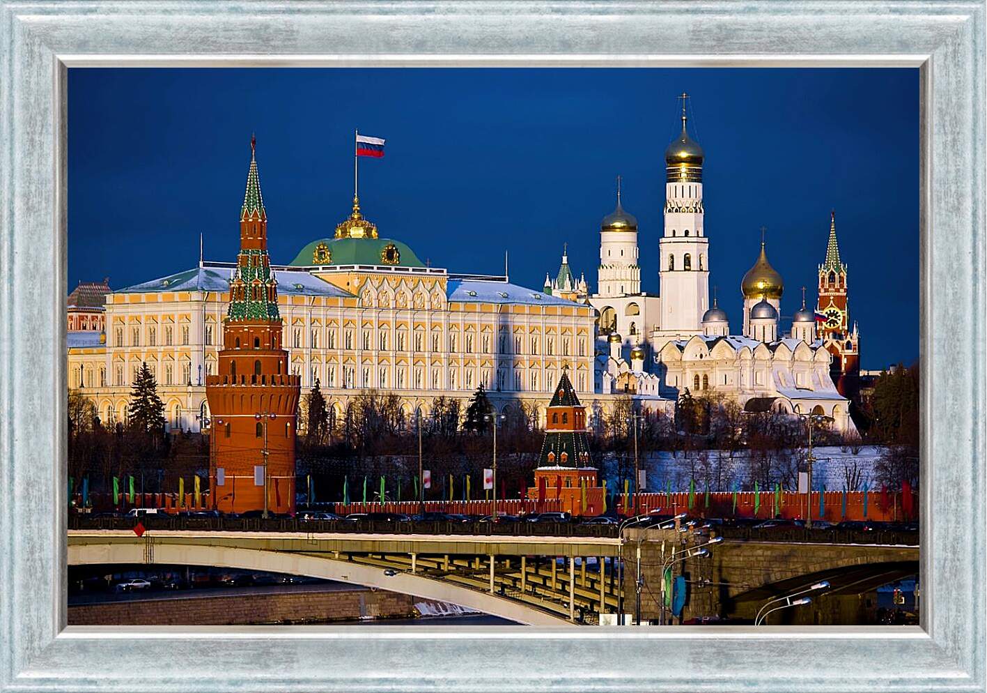 Картина в раме - Московский Кремль