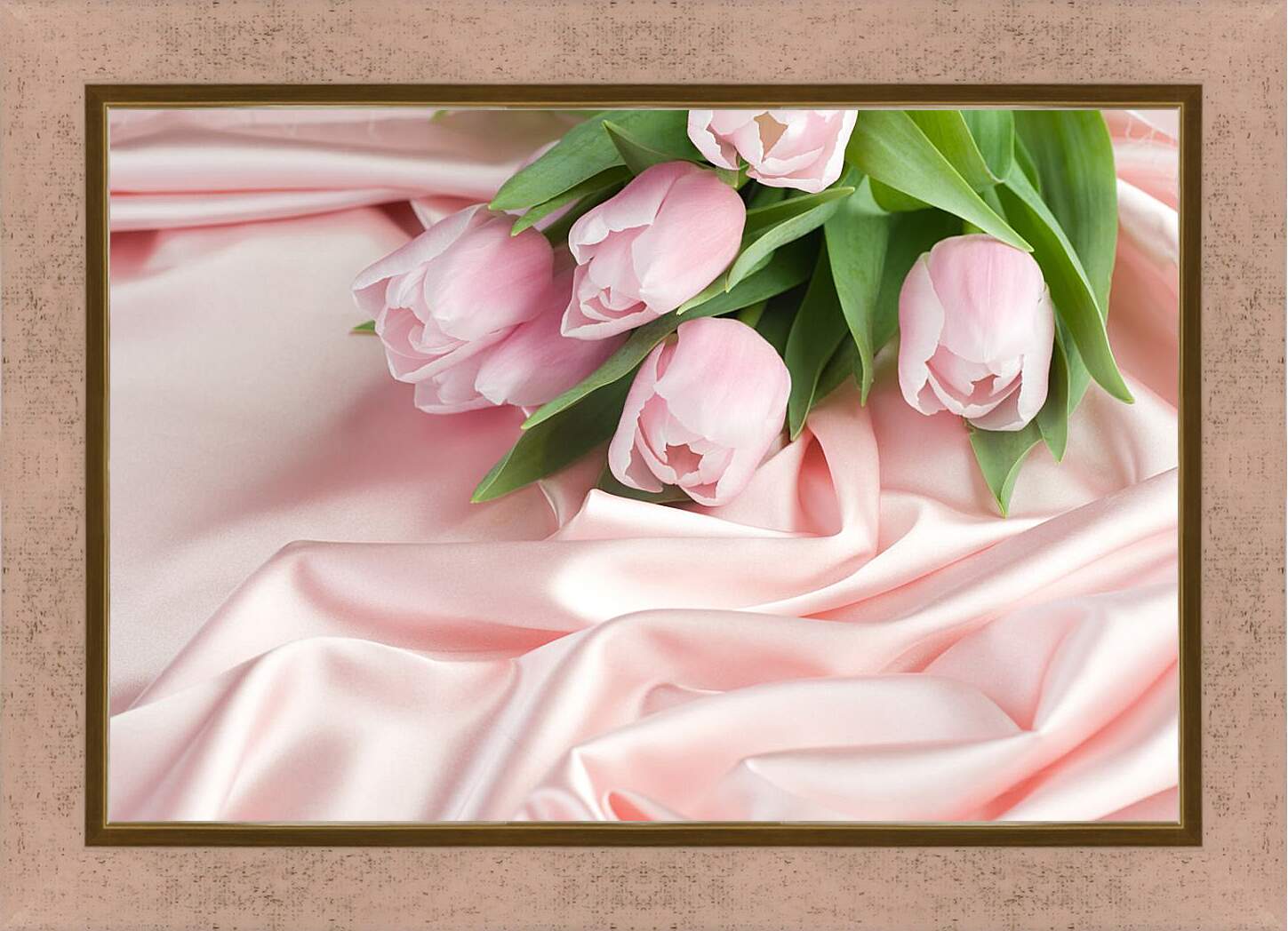 Картина в раме - Нежные тюльпаны на розовом шелке