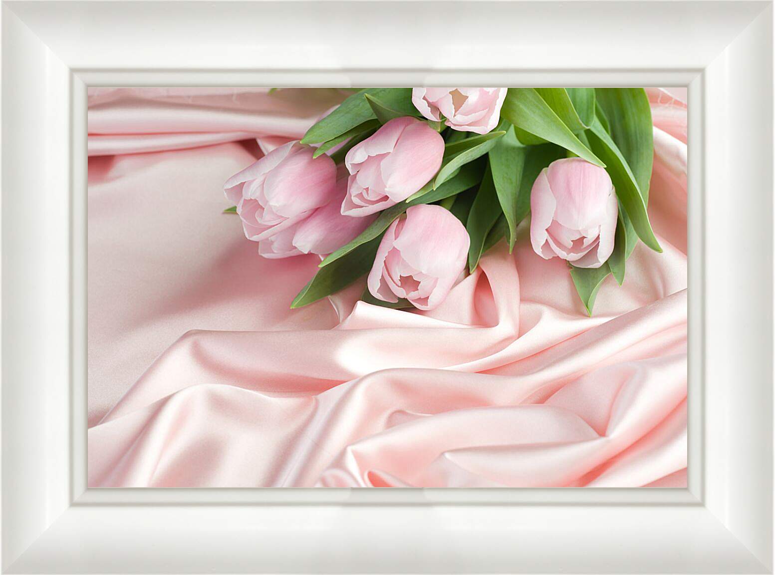 Картина в раме - Нежные тюльпаны на розовом шелке