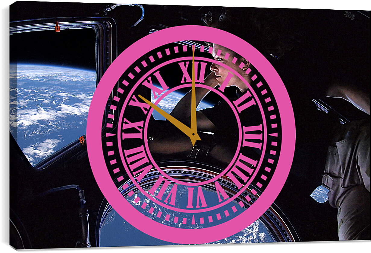 Часы картина - Вид из МКС на землю