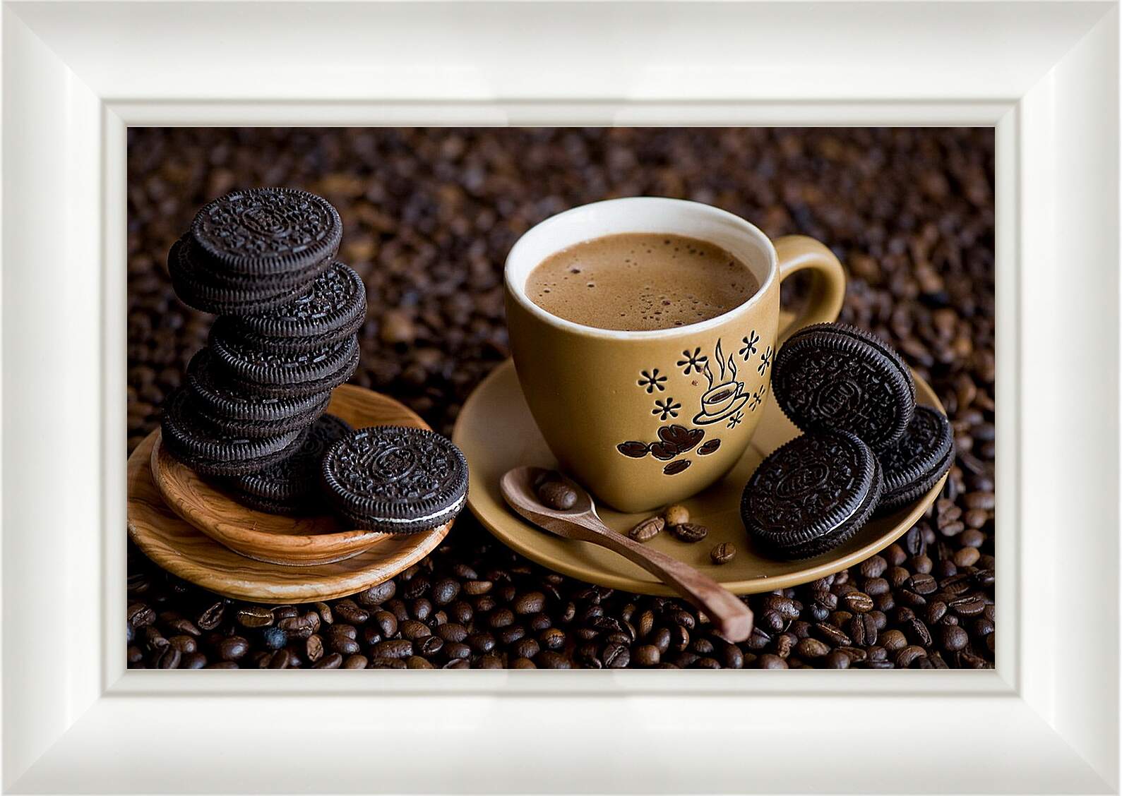 Картина в раме - Шоколадное печенье и чашка кофе