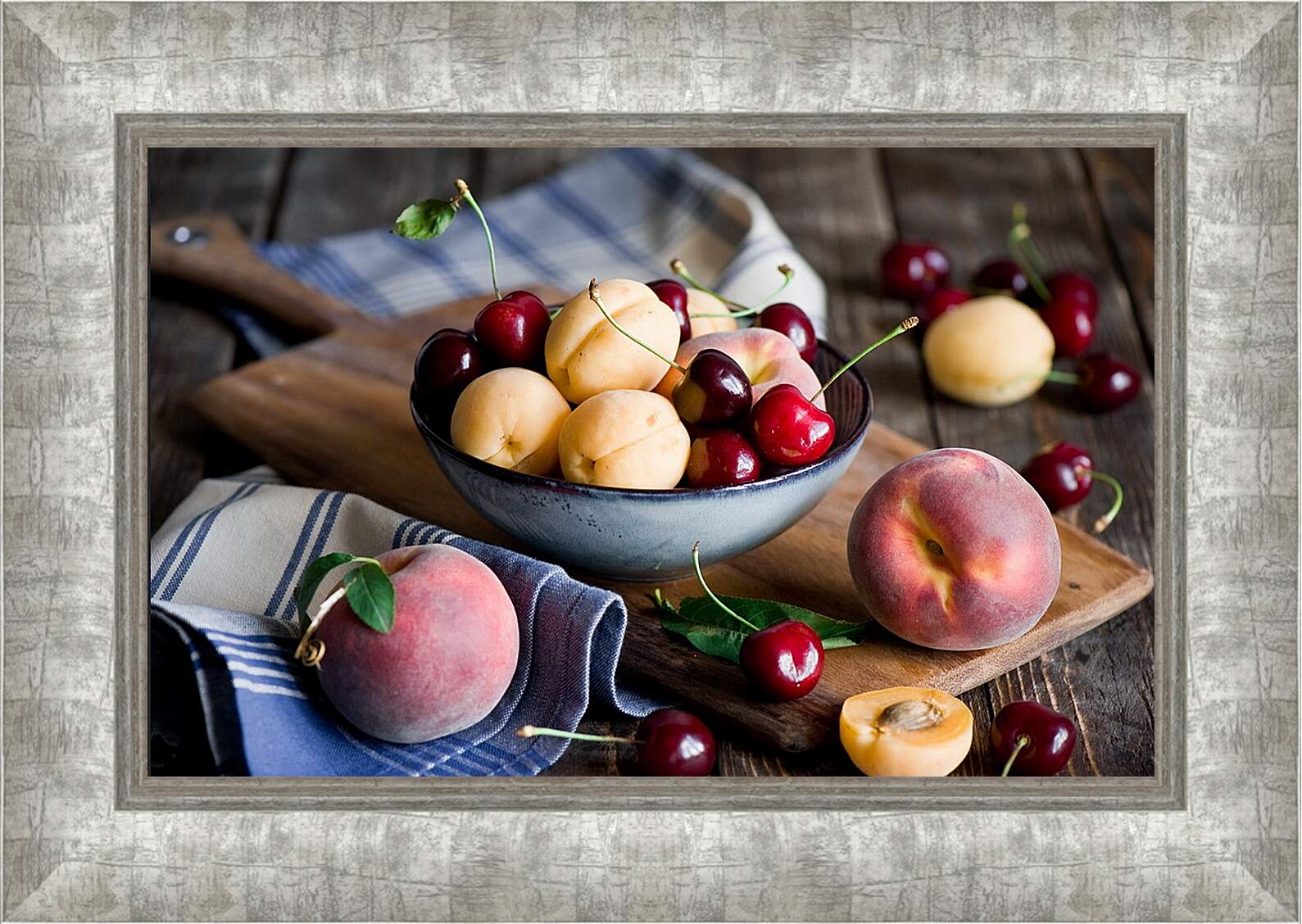 Картина в раме - Абрикос, персик, вишня