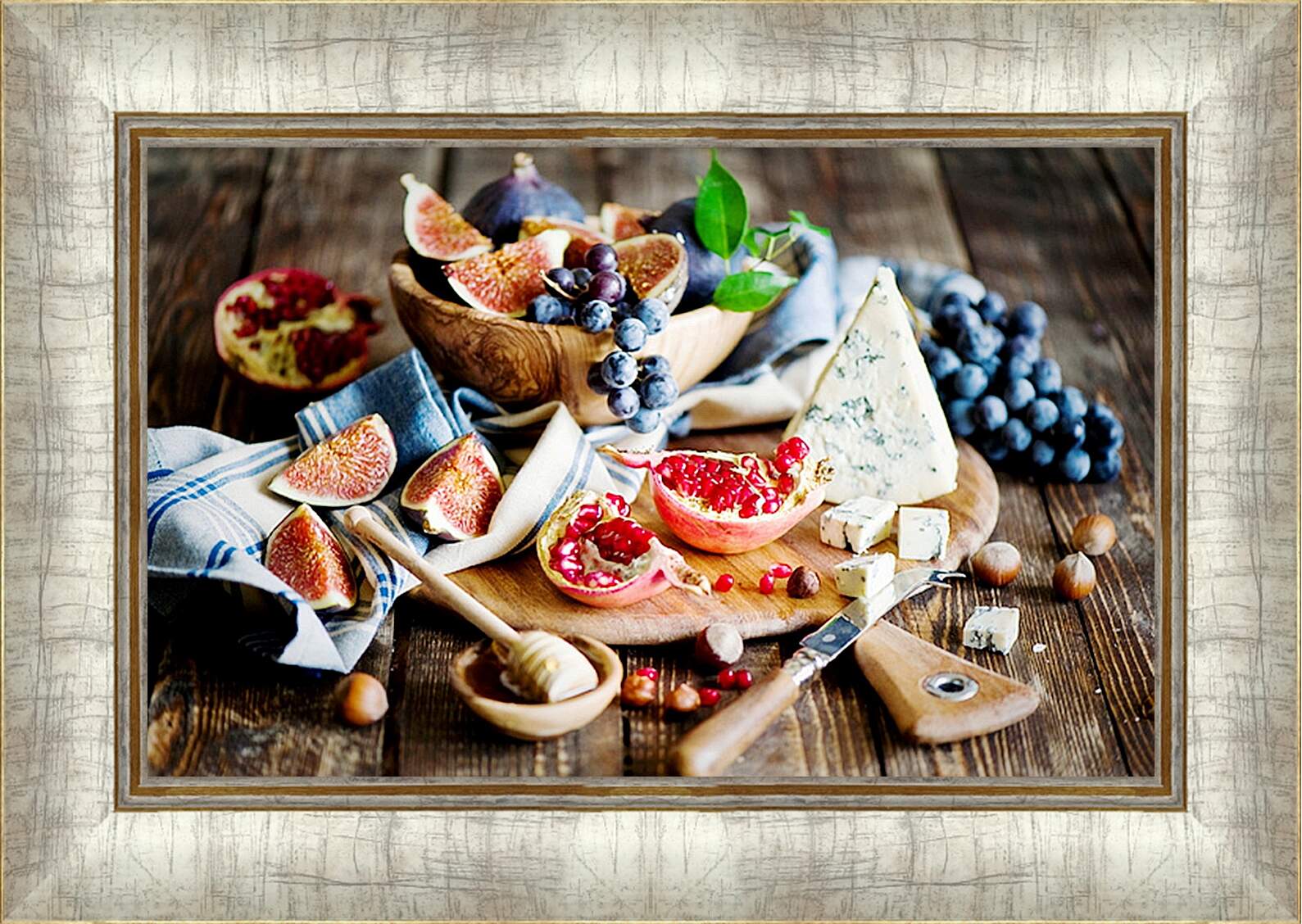 Картина в раме - Гранат, орехи и виноград