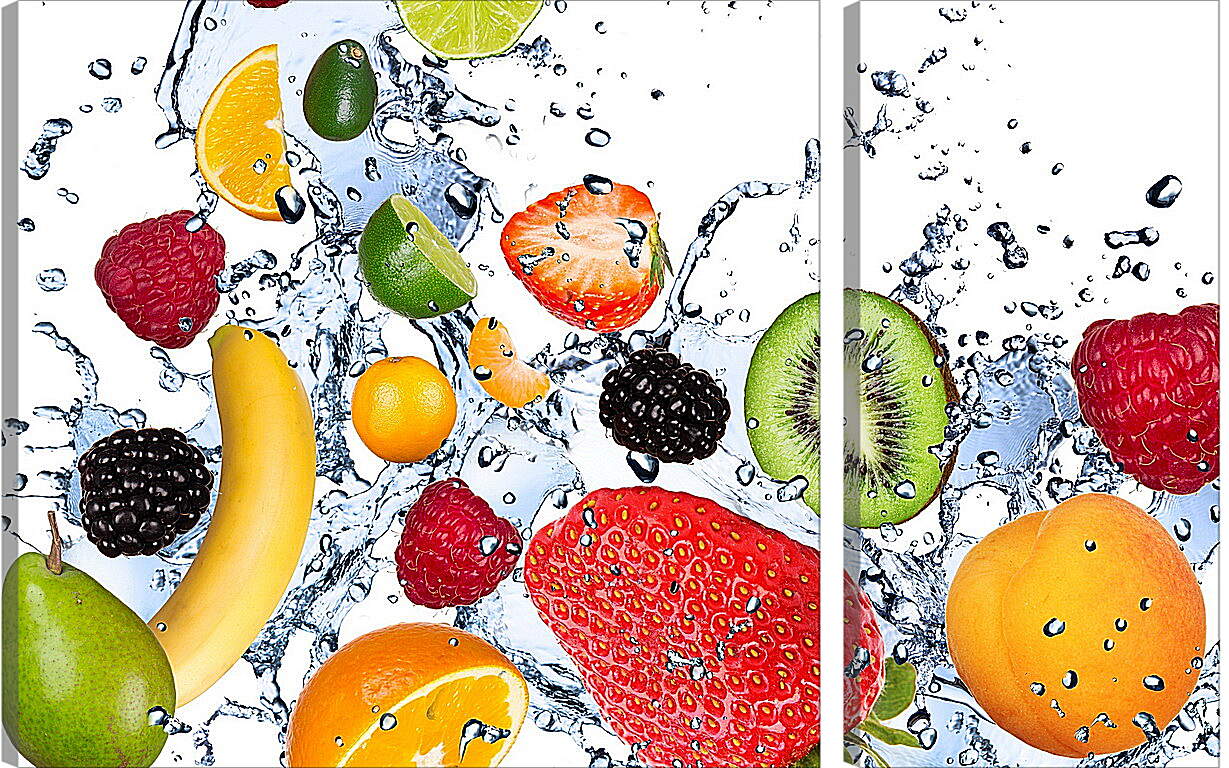 Модульная картина - Целые и половинки фруктов и ягоды на фоне брызг воды