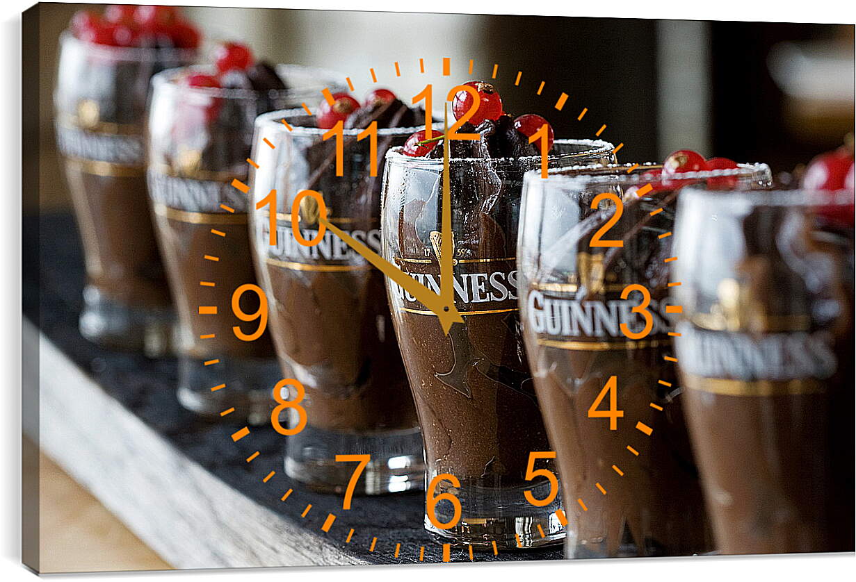 Часы картина - Шесть стаканов с десертом