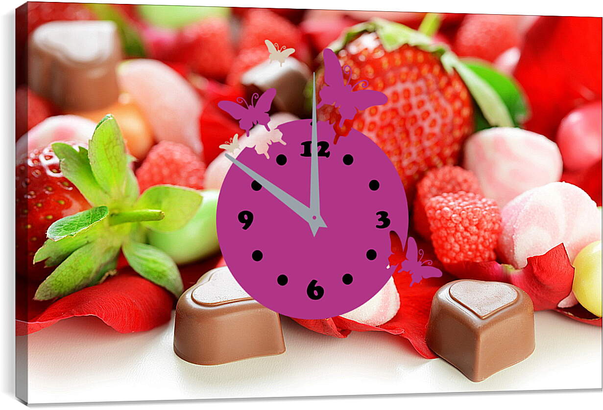 Часы картина - Клубника и два кусочка шоколада в виде сердечка