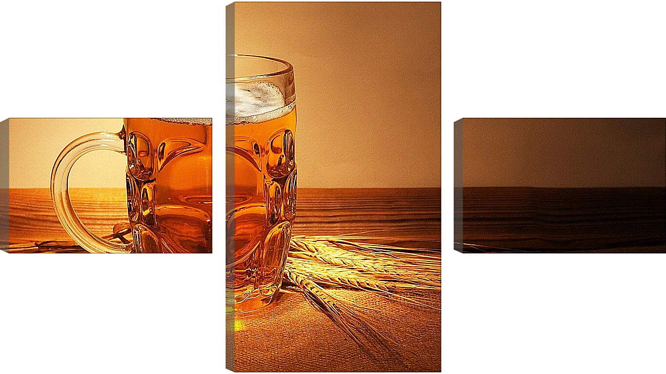 Модульная картина - Кружка пива и колоски хлеба на столе