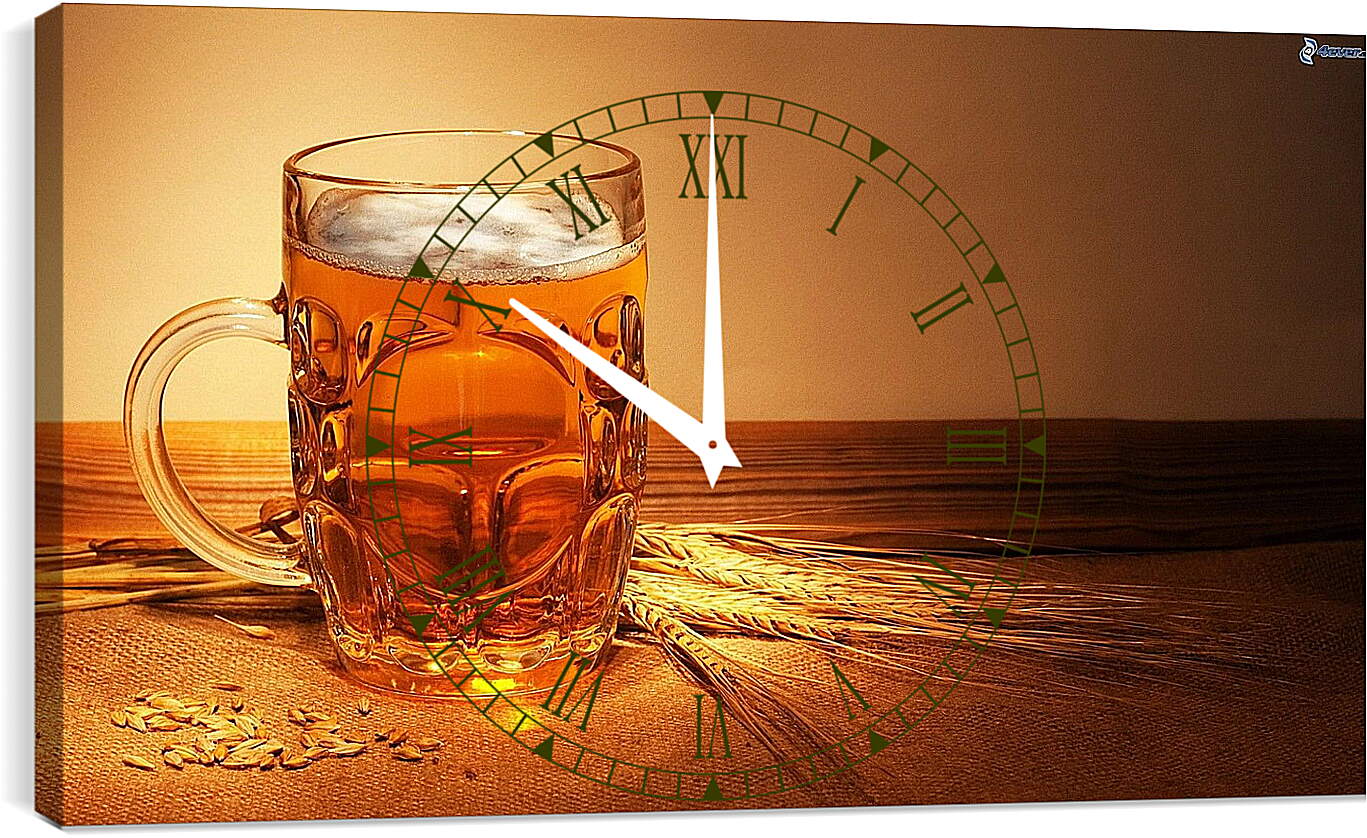 Часы картина - Кружка пива и колоски хлеба на столе