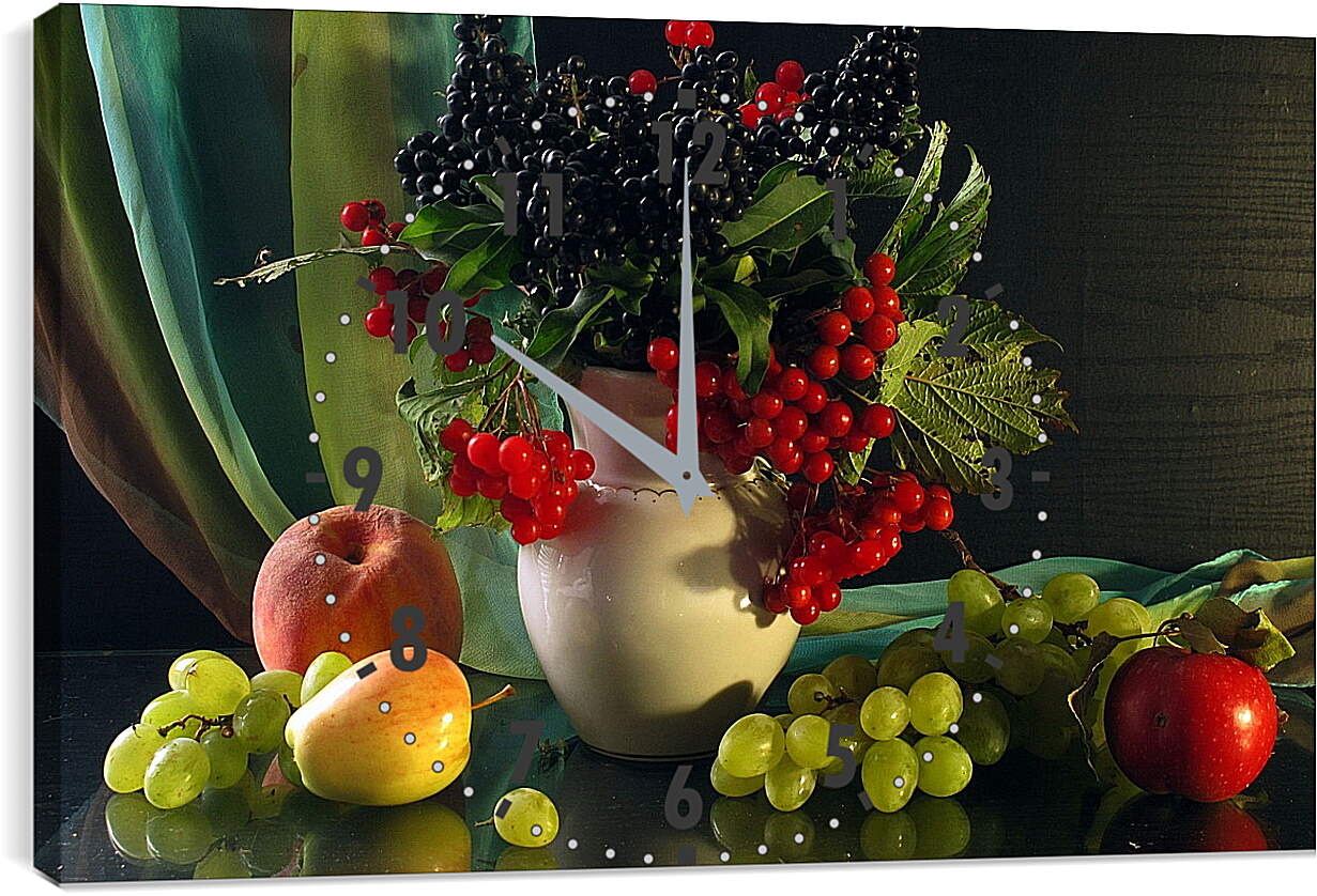 Часы картина - Ваза с ягодами и яблоки с виноградом на столе
