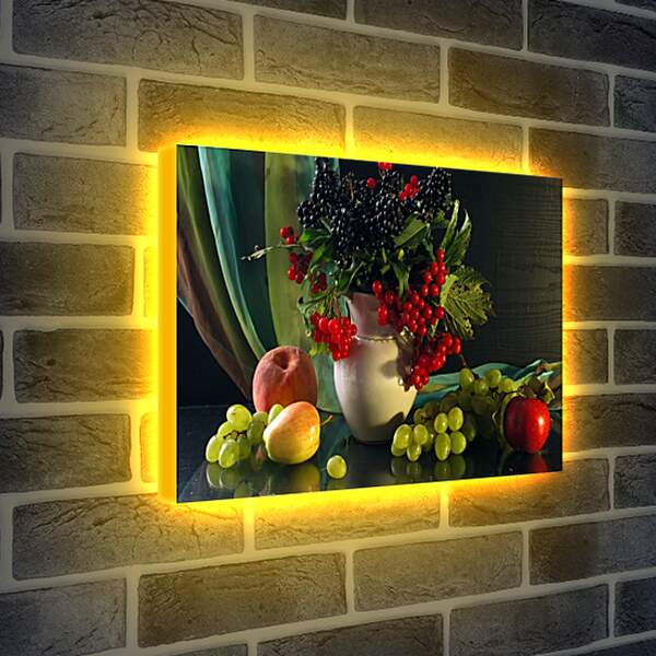 Лайтбокс световая панель - Ваза с ягодами и яблоки с виноградом на столе
