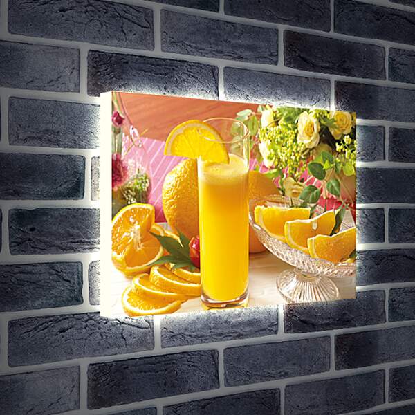 Лайтбокс световая панель - Стакан апельсинового сока, целые апельсины и дольки