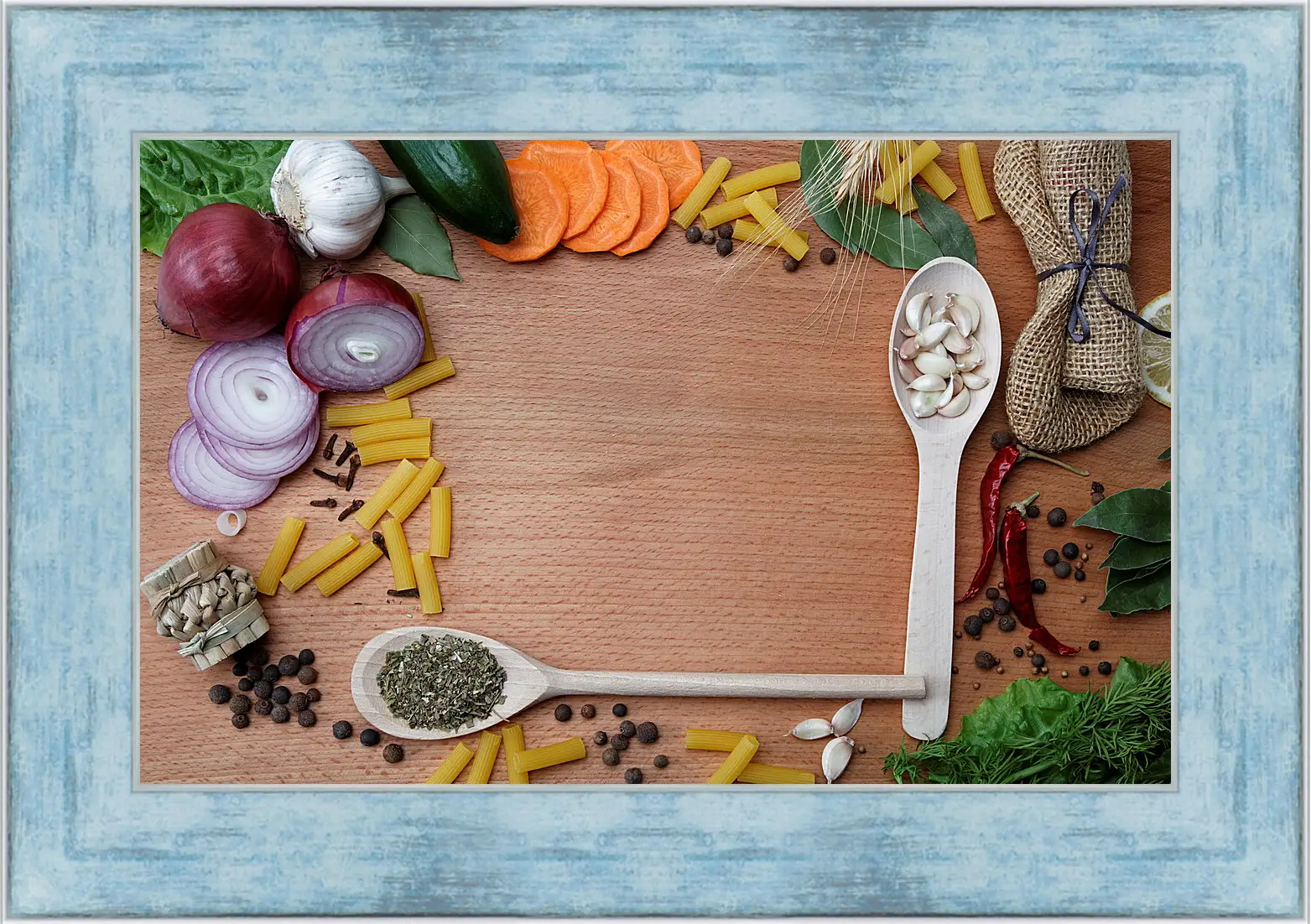 Картина в раме - Красный острый перец, чеснок и лук на столе