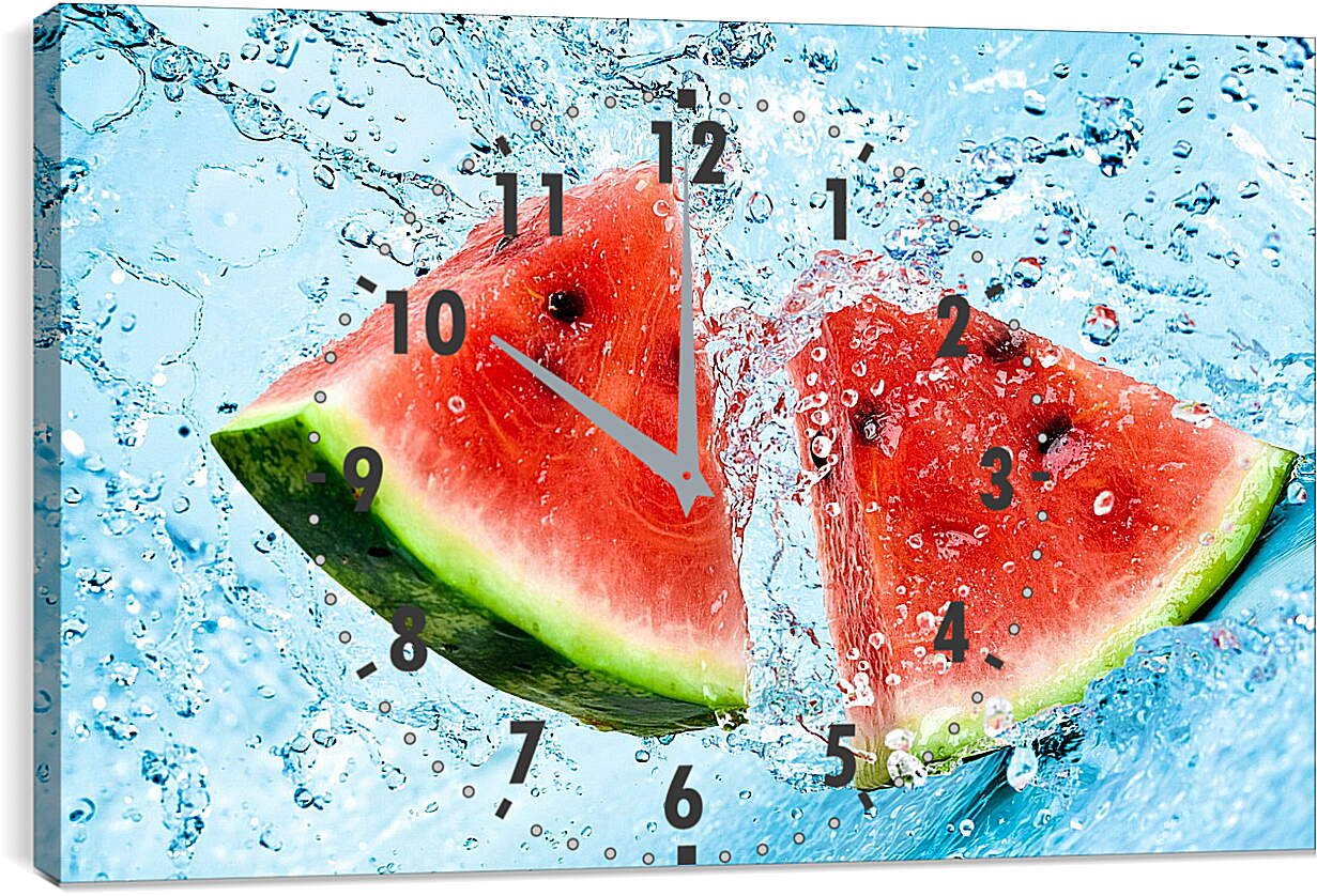 Часы картина - Два кусочка арбуза в воде