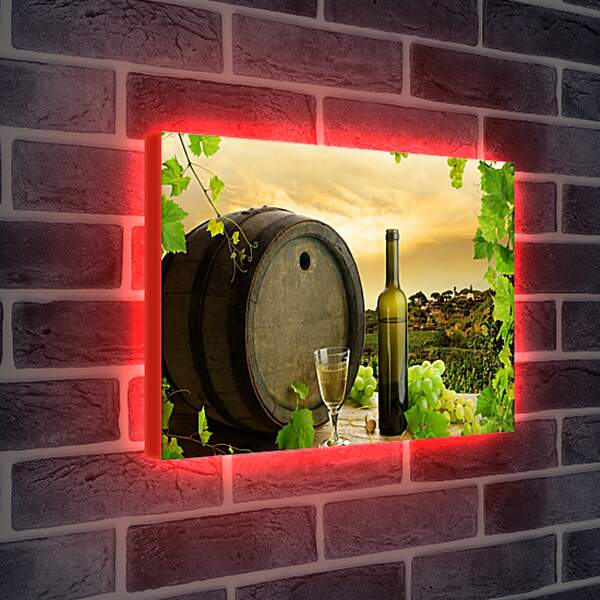 Лайтбокс световая панель - Виноградная плантация и бокал вина с бутылкой на столе