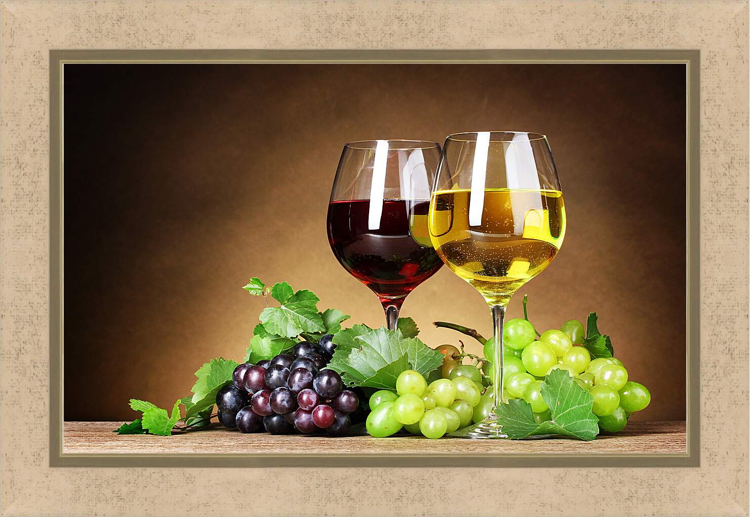 Картина в раме - Два бокала красного и белого вина и виноград