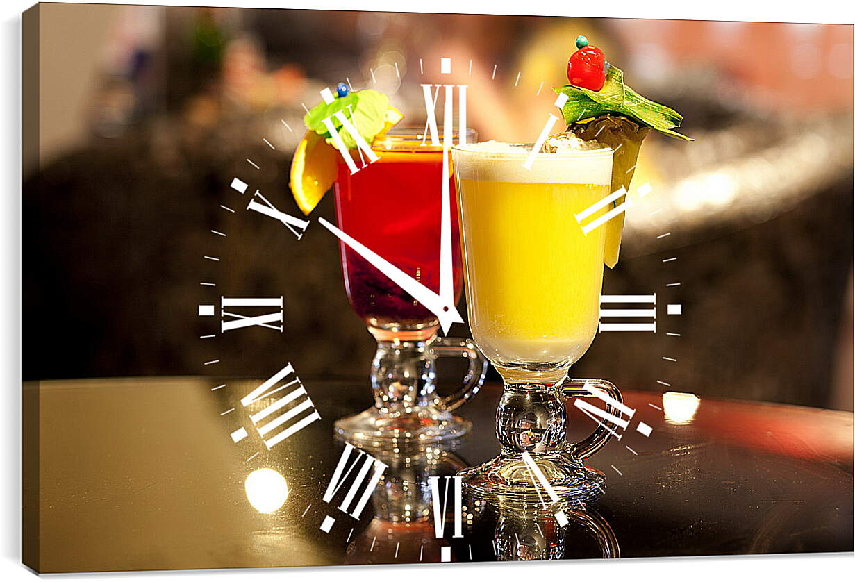Часы картина - Два коктейля красного и жёлтого цвета