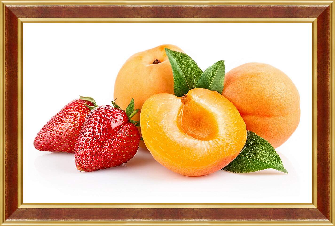 Картина в раме - Две клубники и персики