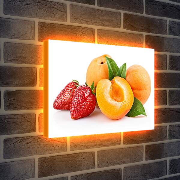 Лайтбокс световая панель - Две клубники и персики