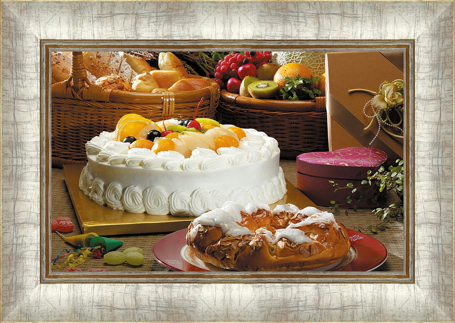 Картина в раме - Фрукты, хлебная выпечка и торт
