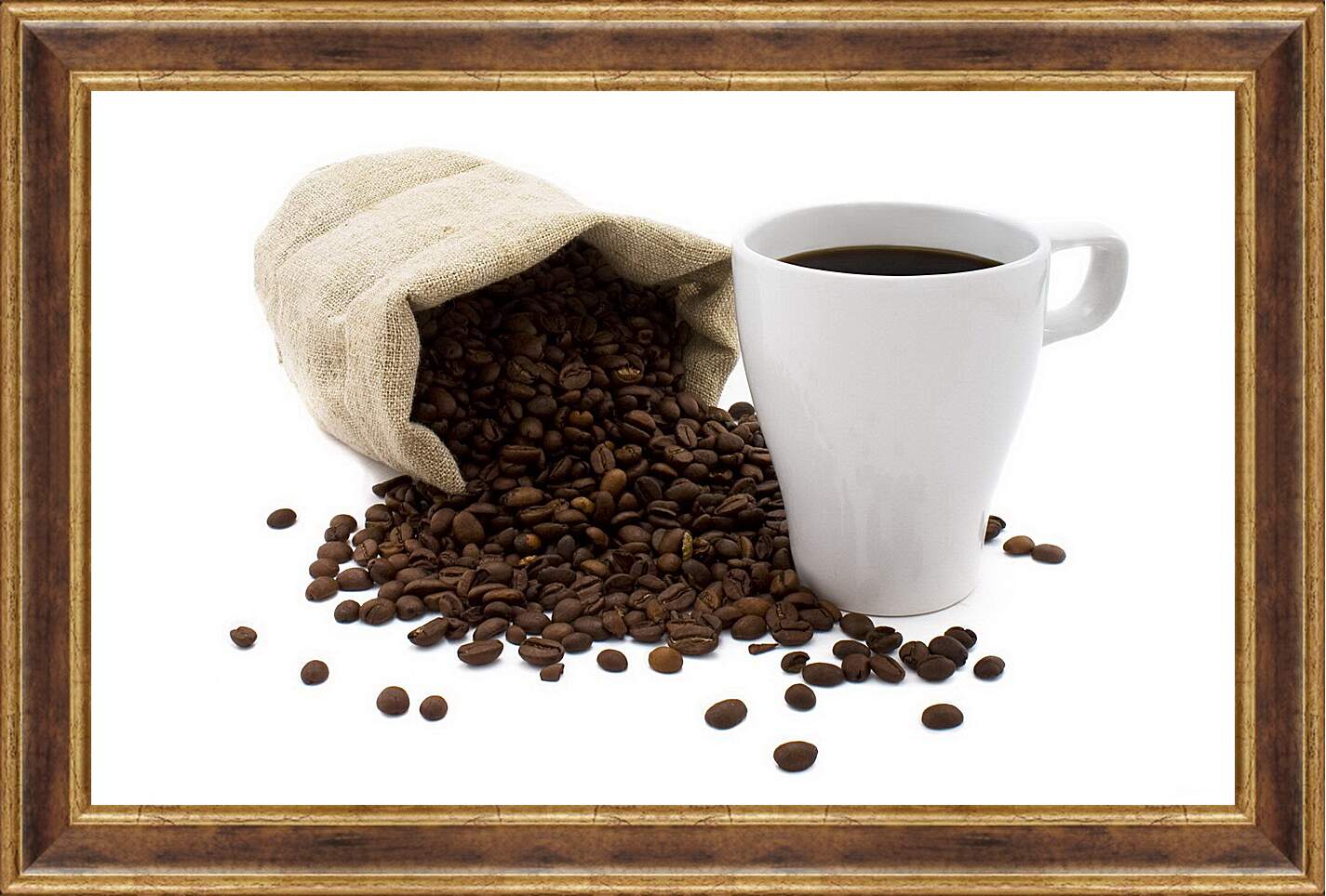 Картина в раме - Рассыпанные зёрна из мешка и чашка кофе