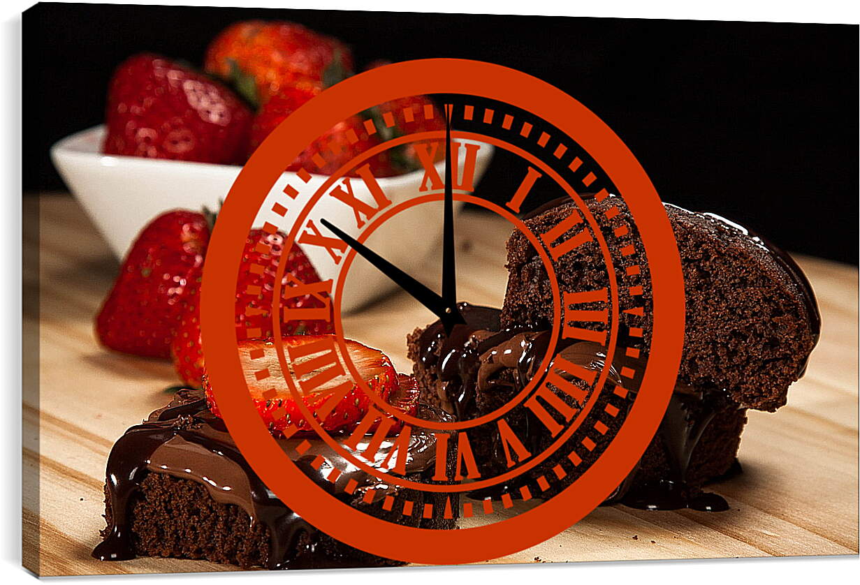 Часы картина - Клубника в тарелочке и на шоколаде