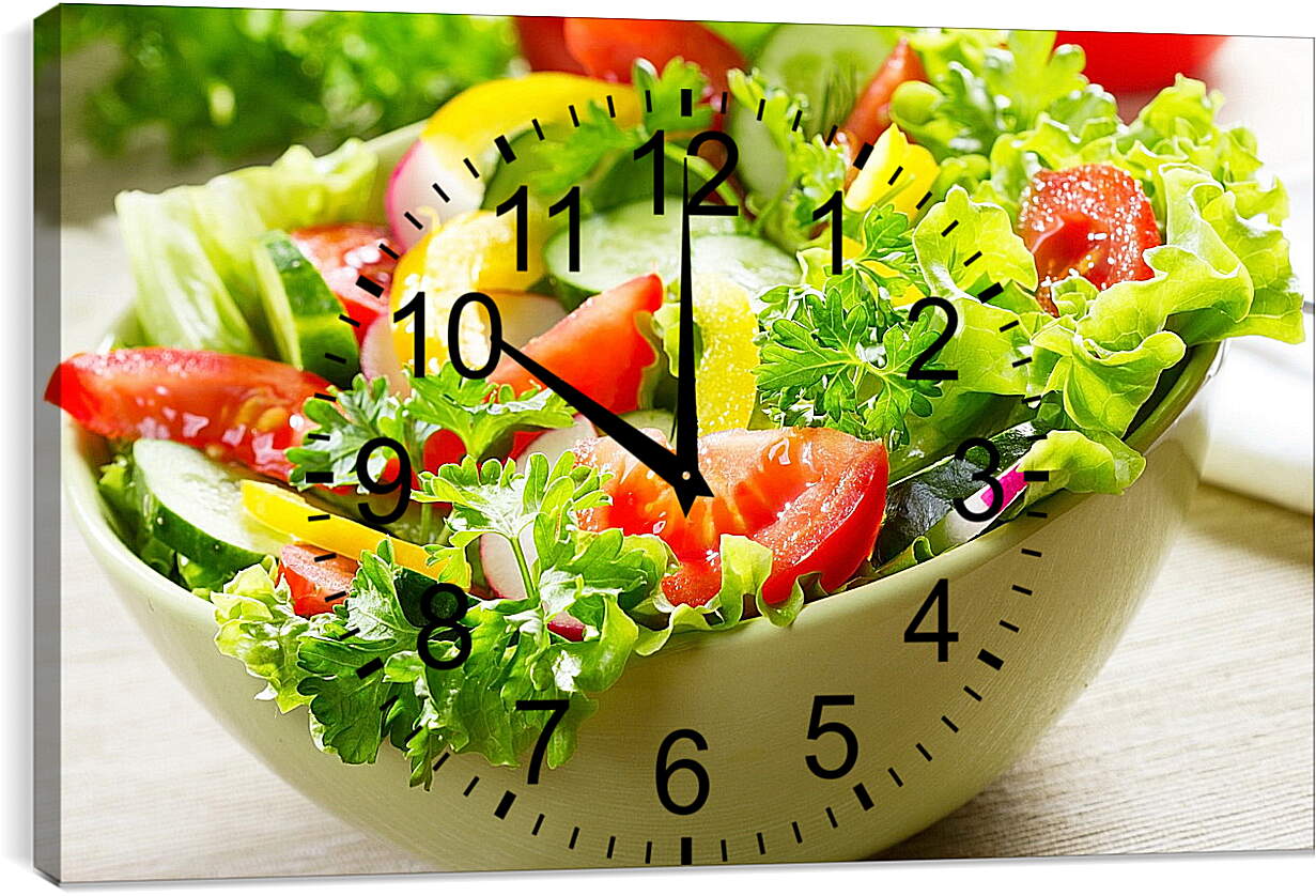 Часы картина - Салат с огурцами и помидорами