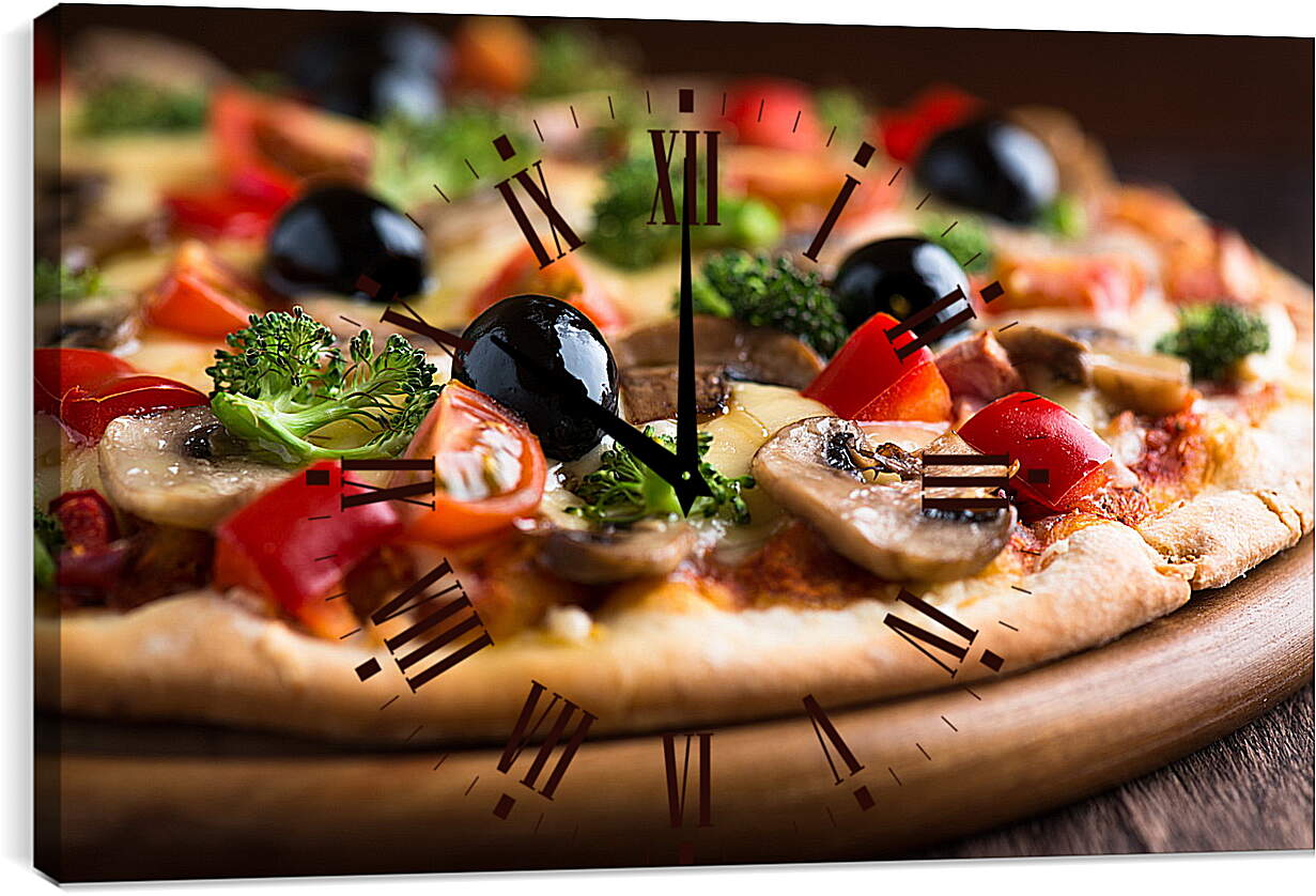 Часы картина - Пицца с оливками и грибами