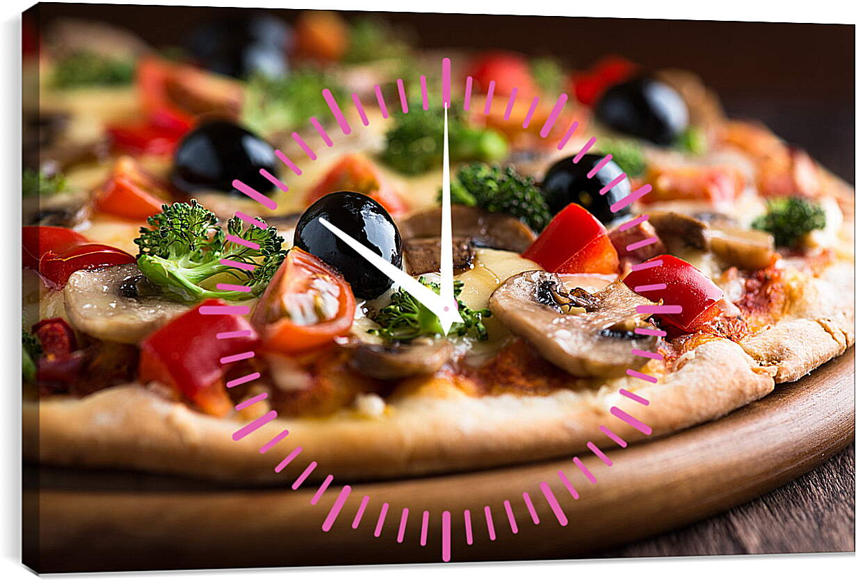 Часы картина - Пицца с оливками и грибами