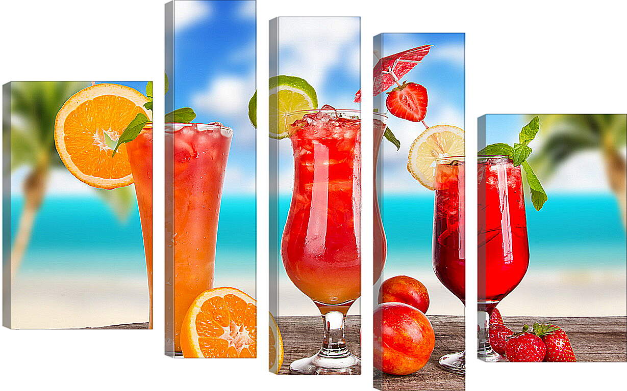 Модульная картина - Три бокала коктейля разных размеров