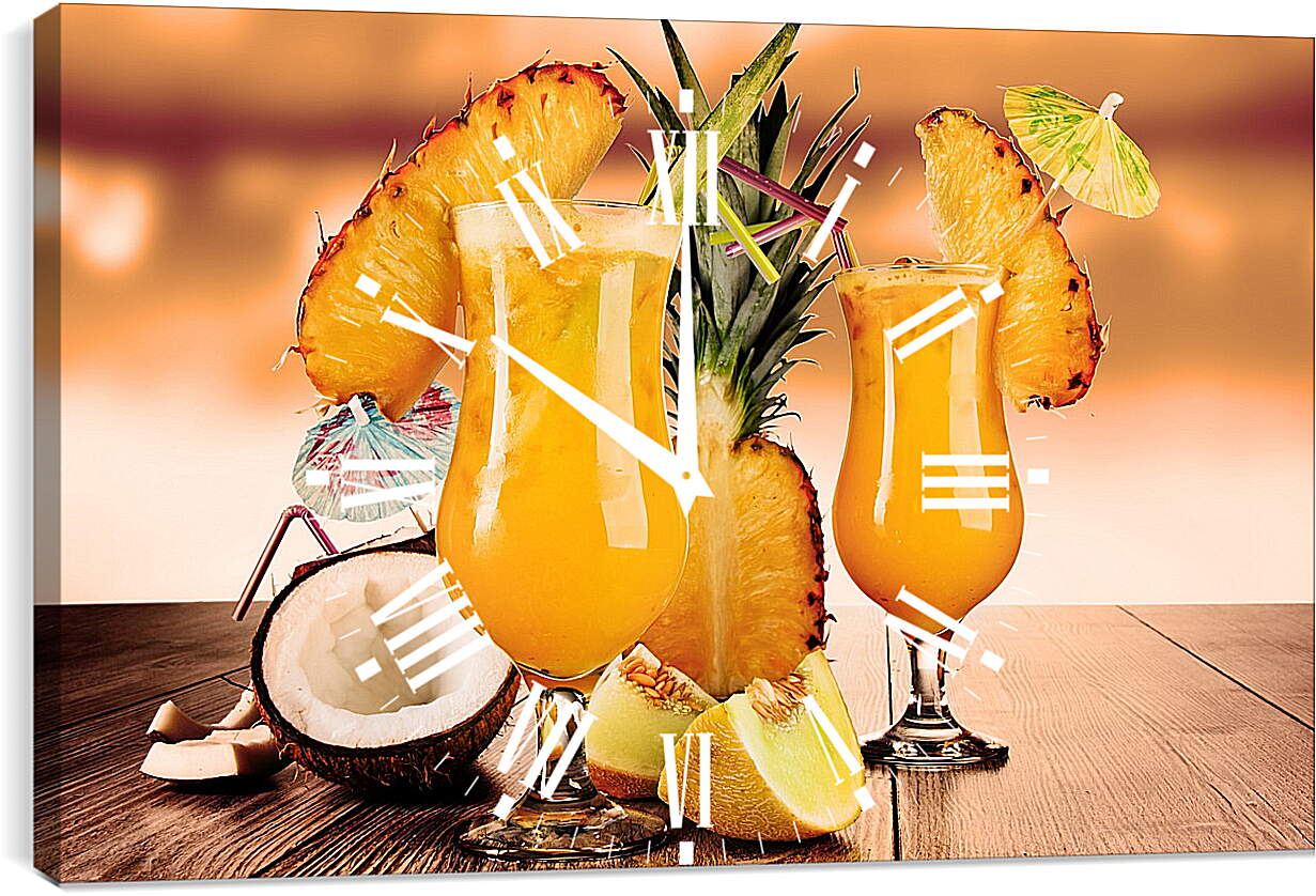 Часы картина - Половина ананаса и два бокала коктейля на столе