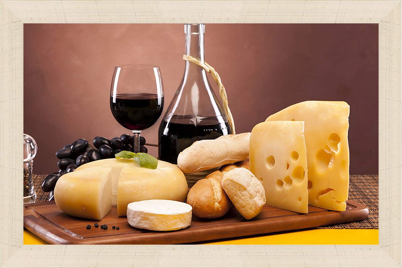 Картина в раме - Хлеб, сыр, виноград и вино