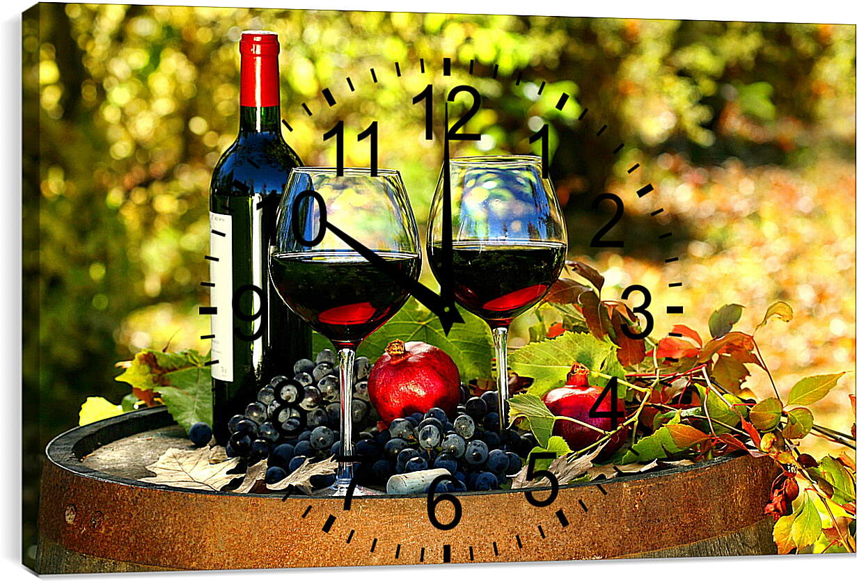 Часы картина - Бутылка и два бокала вина на природе