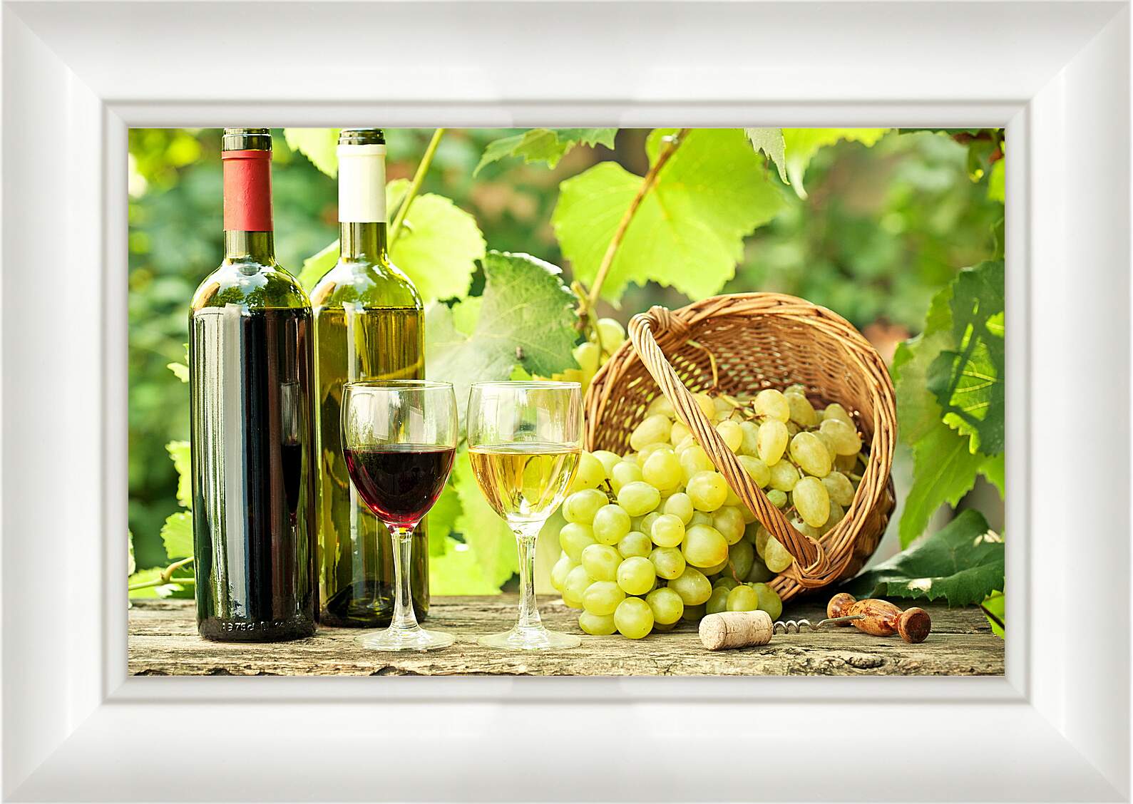 Картина в раме - Виноград, штопор и вино